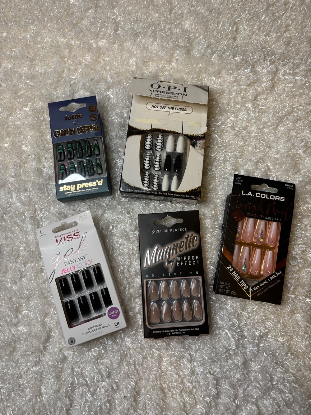 Assorted press on nail packs - multiple brands